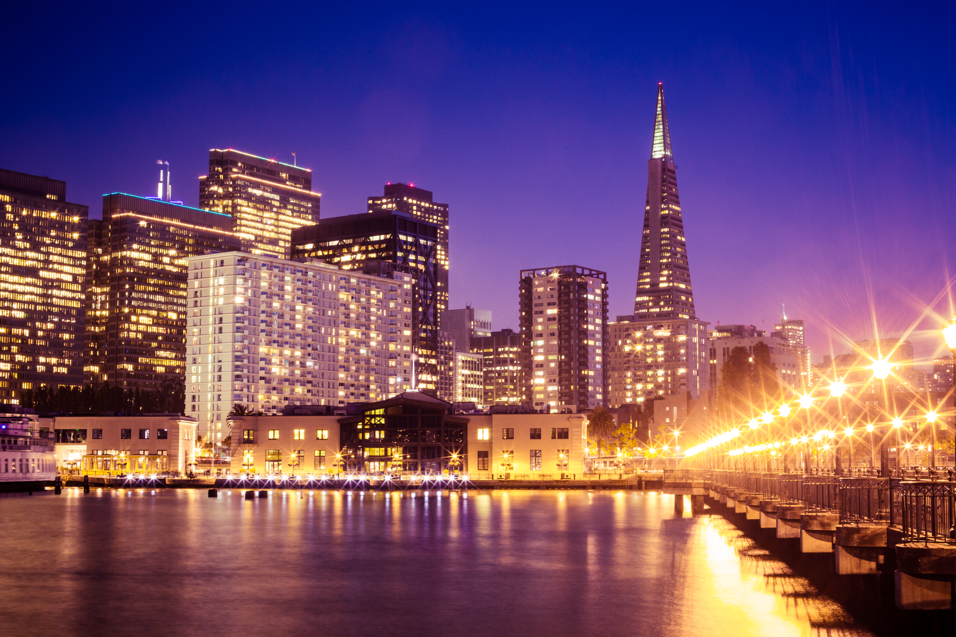 wonderful-san-francisco-skyscrapers-cityscape-from-pier-at-night-picjumbo-com (2)